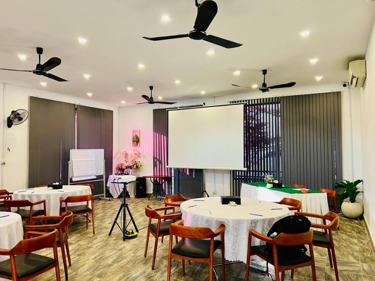 Sea Breeze Resort Sihanoukville Exteriér fotografie